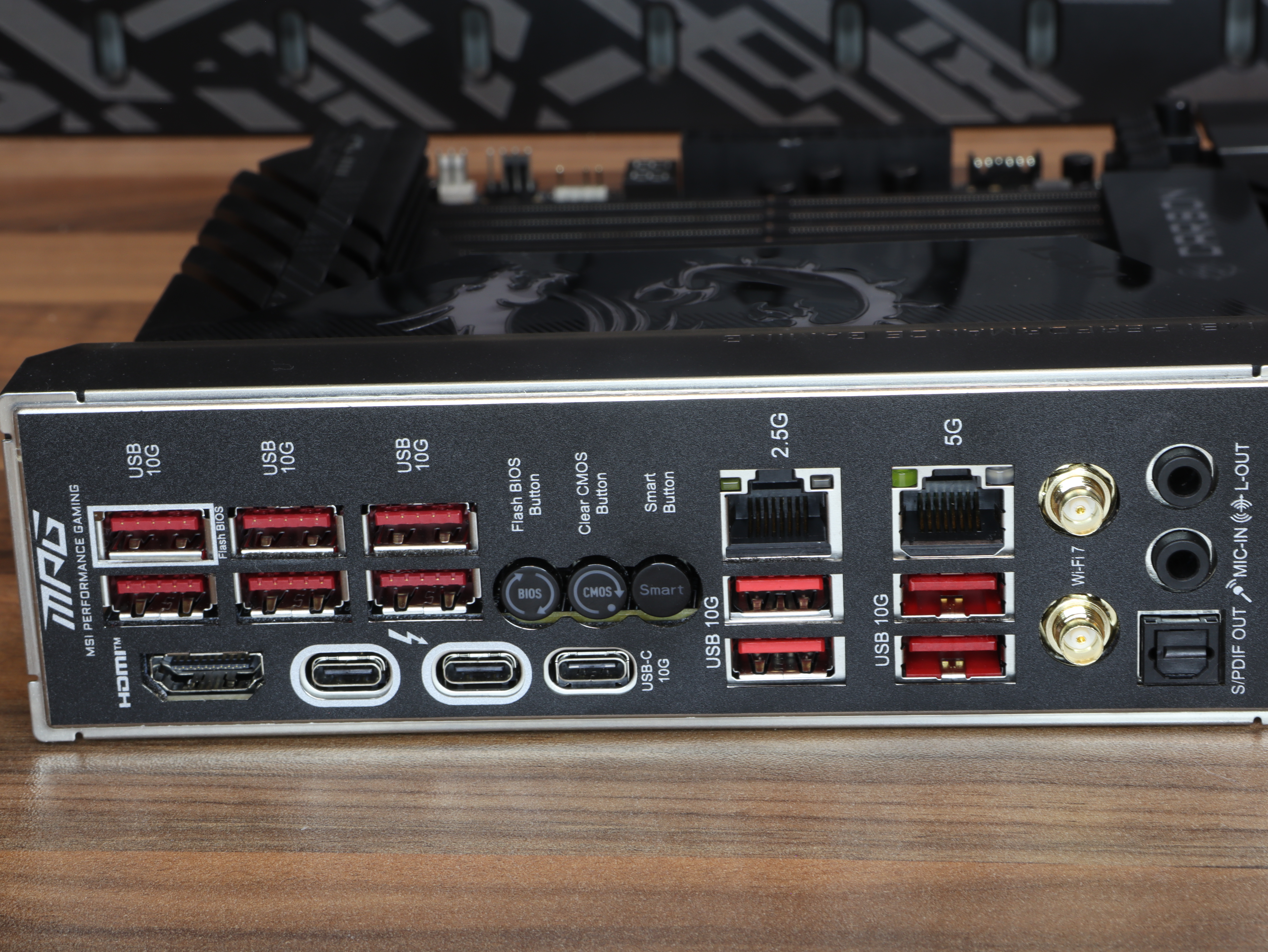 MPG Z890 CARBON WIFI Intel Ultra ATX Wifi7 5G FROZR PERFORMANCE GAMING bundkort motherboard audio boost 4.JPG